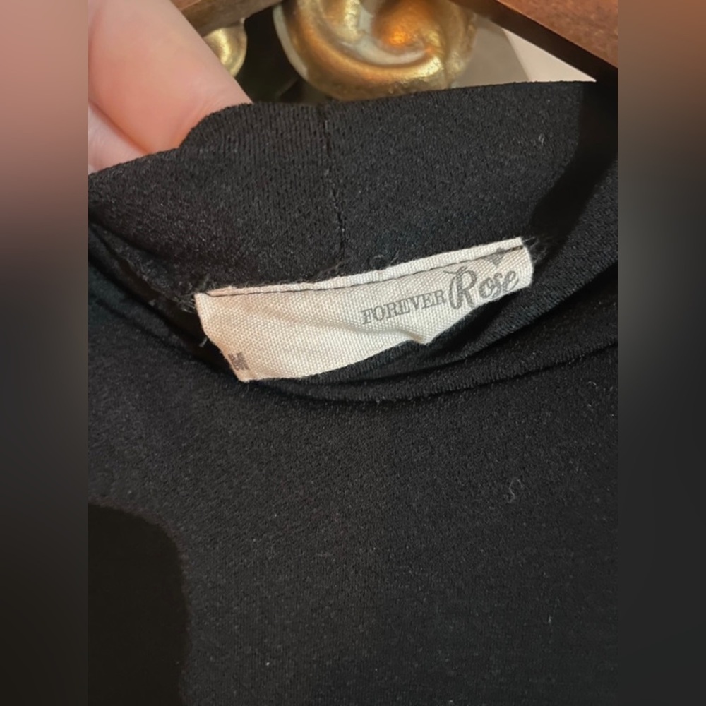 Forever Rose Black High Neck Ruffle Short Sleeve Fitted Blouse - Picture 2 of 2